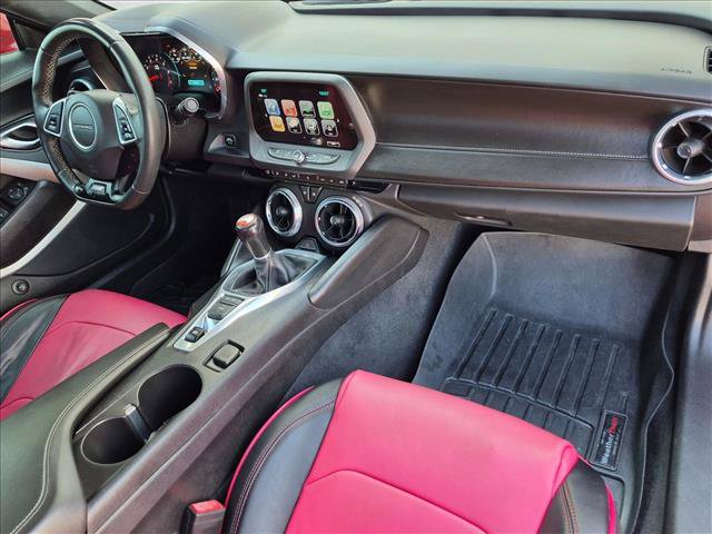 Used 2018 Chevrolet Camaro SS RWD image 20