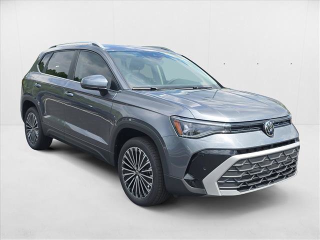 New 2025 Volkswagen Taos SE image 9