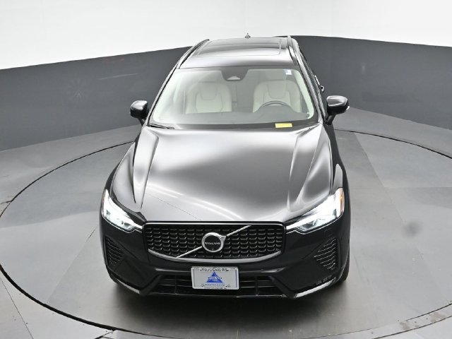 Used 2024 Volvo XC60 B5 Plus w/ Protection Package Premier AWD/4WD image 44