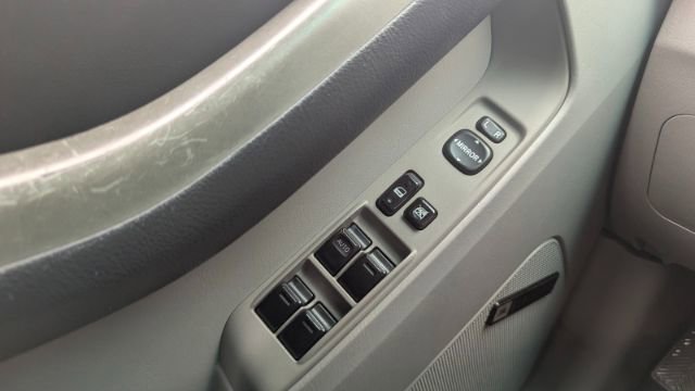 Used 2004 Toyota 4Runner Limited image 30