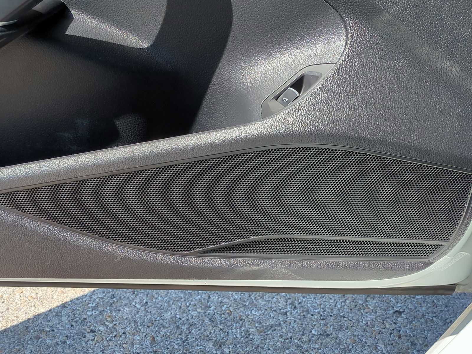 Used 2022 Volkswagen Passat 2.0T SE image 24