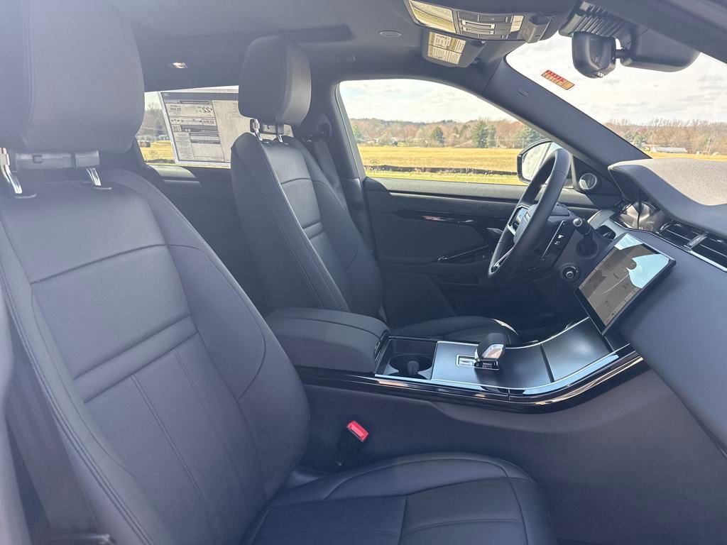 New 2026 Land Rover Range Rover Evoque Dynamic SE AWD/4WD image 16