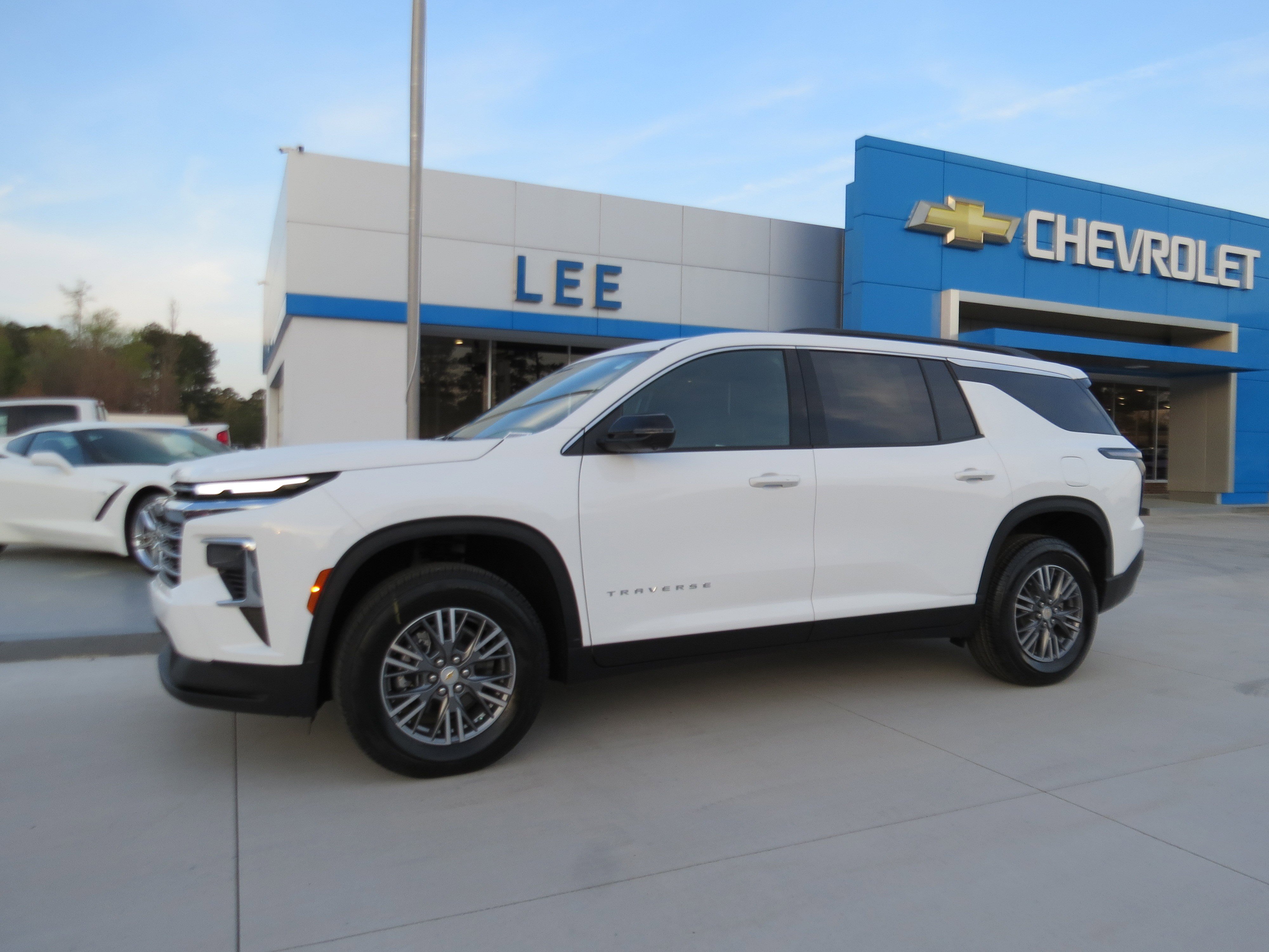 New 2026 Chevrolet Traverse LT w/ Driver Confidence Package