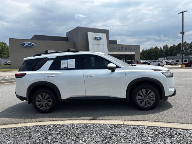 Used 2025 Nissan Pathfinder SV FWD video 1