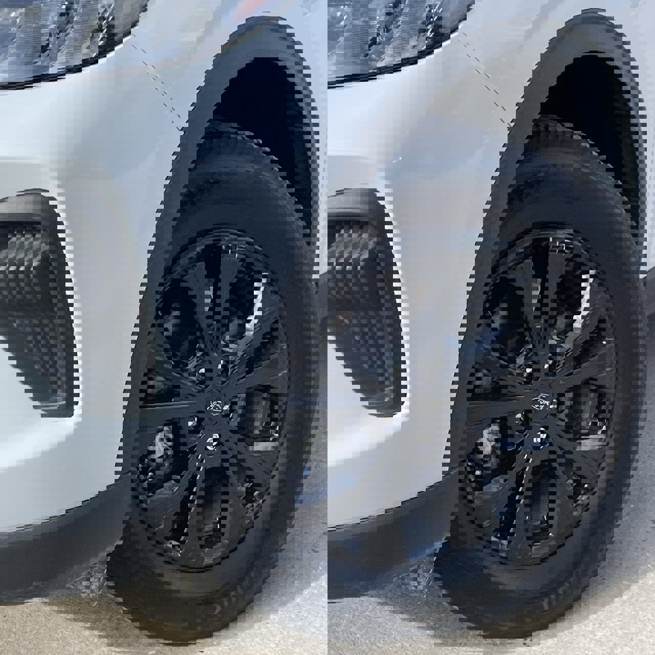 Used 2025 Ford Escape Active image 10