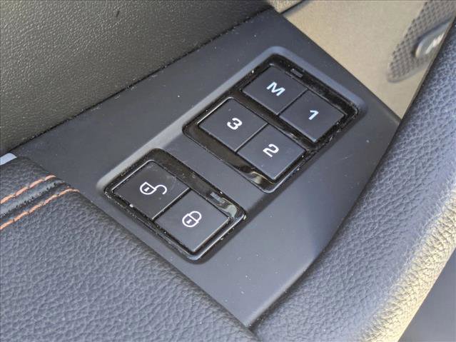 Used 2017 Jaguar F-PACE Prestige image 14