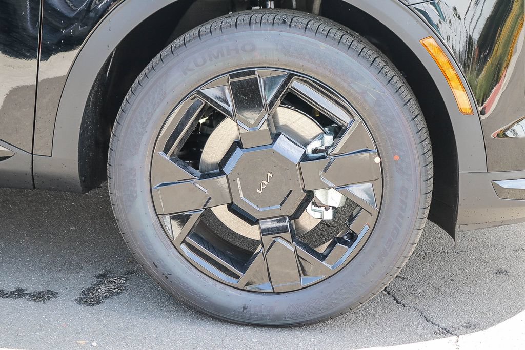 Certified 2026 Kia Sportage X-Line w/ X-Line Premium Package AWD/4WD image 12