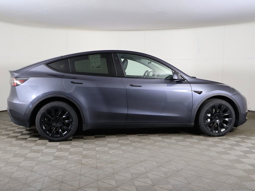 Used 2023 Tesla Model Y Long Range AWD/4WD image 19