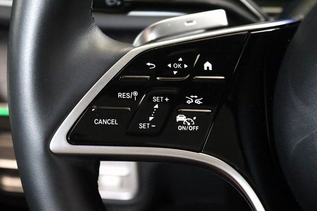 Used 2024 Mercedes-Benz GLE 450 4MATIC w/ AMG Line Exterior image 4