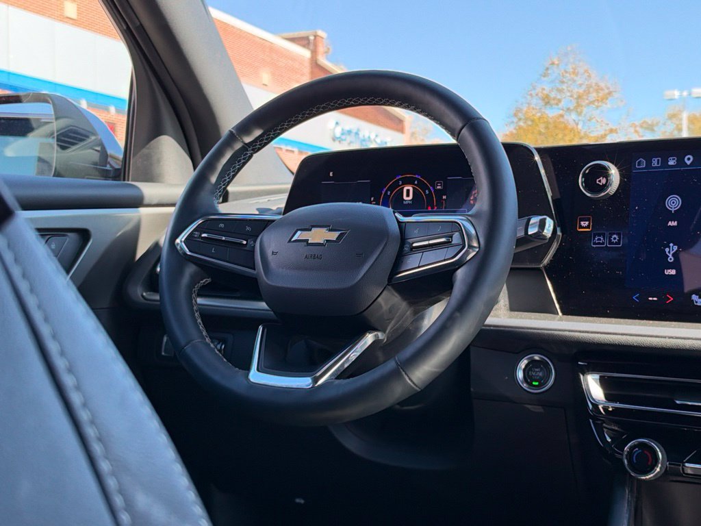 Used 2024 Chevrolet Traverse LT w/ Trailering Package AWD/4WD image 47
