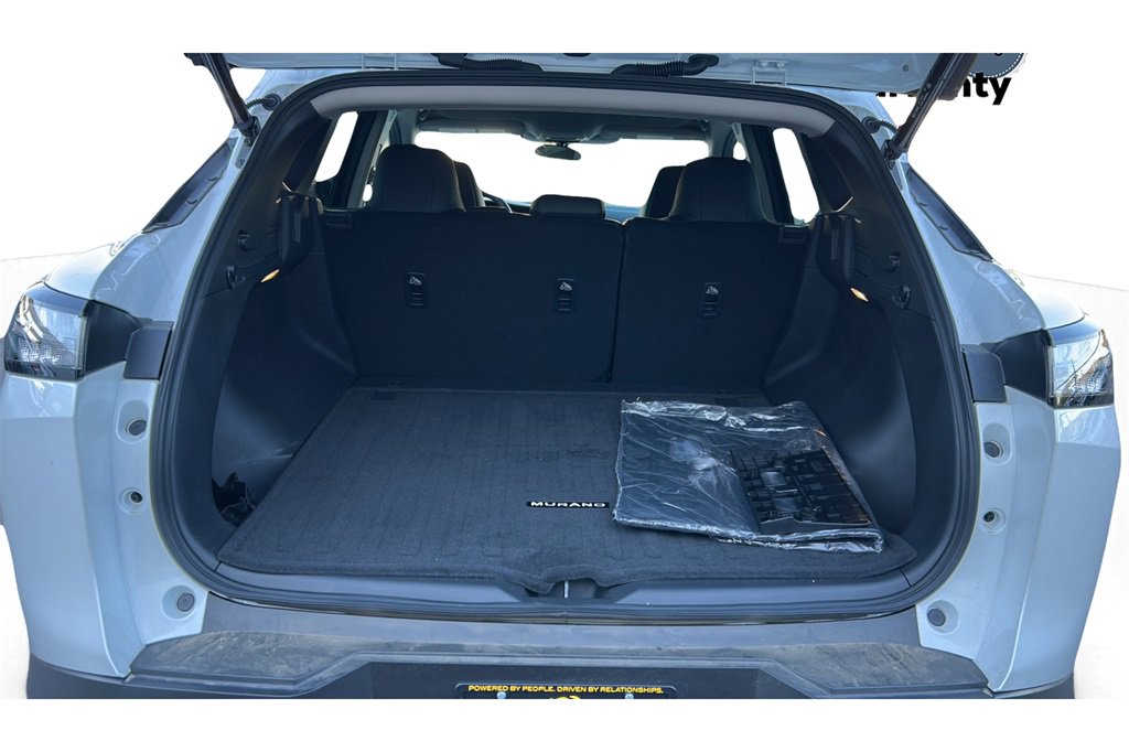 Used 2025 Nissan Murano SV image 29