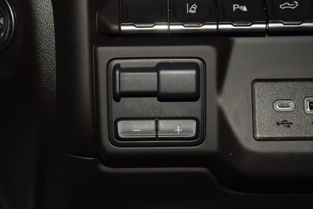 Used 2024 Chevrolet Silverado 2500 Custom w/ Custom Value Package image 26