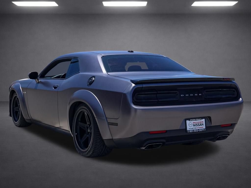 Used 2017 Dodge Challenger R/T RWD image 34