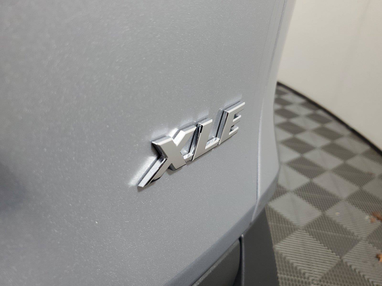 Used 2025 Toyota RAV4 XLE Premium FWD image 7