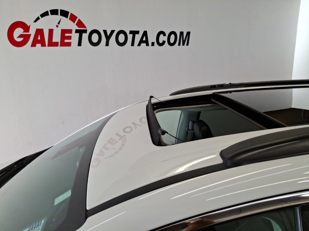 Used 2022 Chrysler Pacifica Limited image 6