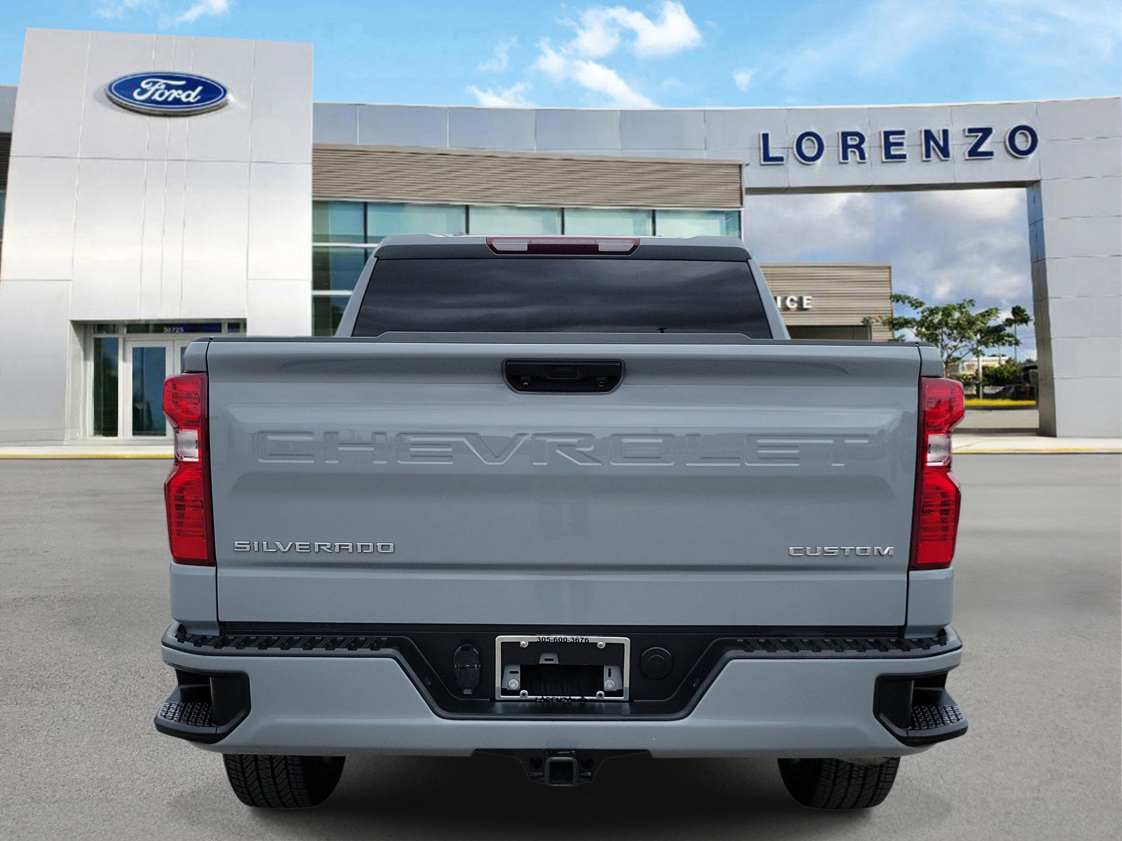 Used 2024 Chevrolet Silverado 1500 Custom RWD image 4