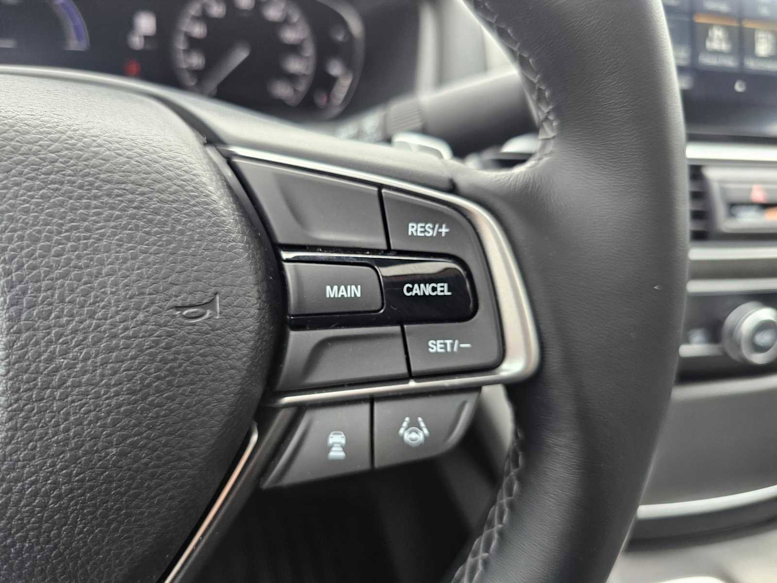 Used 2020 Honda Accord EX-L image 33