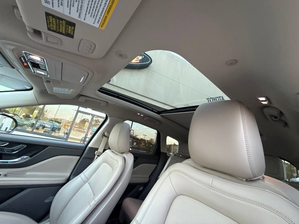 Used 2024 Lincoln Corsair Grand Touring w/ Equipment Group 301A AWD/4WD image 30