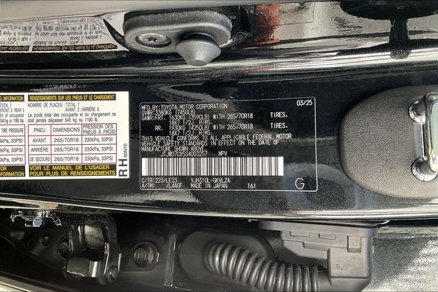 Used 2025 Lexus LX 700h Overtrail w/ Accessory Package (Z1) AWD/4WD image 19