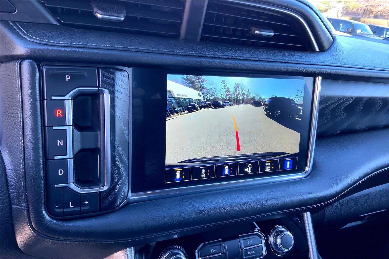 Used 2023 GMC Yukon Denali image 28