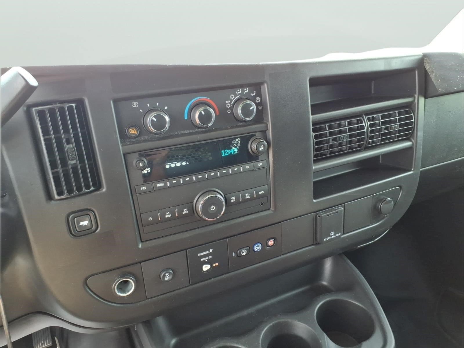 Used 2025 GMC Savana 2500 w/ Driver Convenience Package RWD image 14