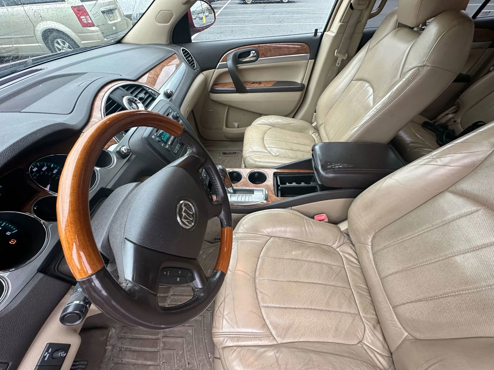 Used 2009 Buick Enclave CXL w/ Entertainment Package #2 image 26