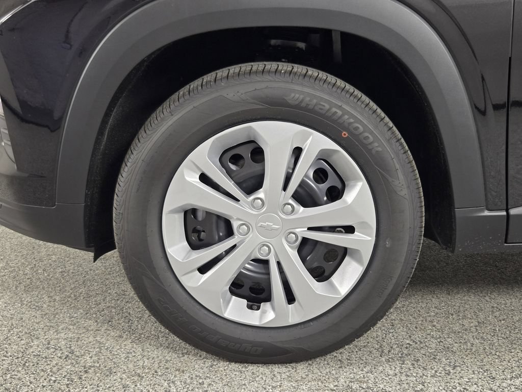 New 2026 Chevrolet Trax LS w/ Driver Confidence Package FWD image 13