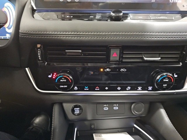 New 2026 Nissan Rogue Platinum image 15