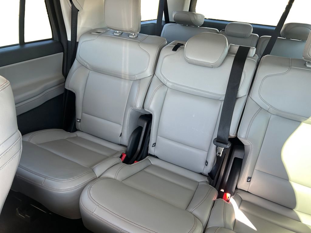 Used 2025 Ford Expedition Max Active image 15