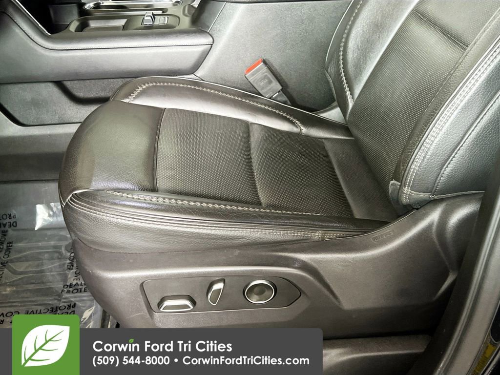 Used 2024 GMC Sierra 3500 Denali w/ Technology Package image 22