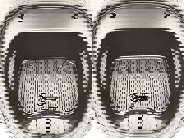 Used 2023 Tesla Model 3 Standard Range image 29