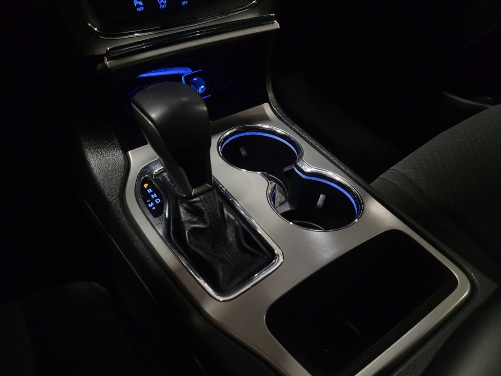 Used 2021 Jeep Grand Cherokee Laredo image 26