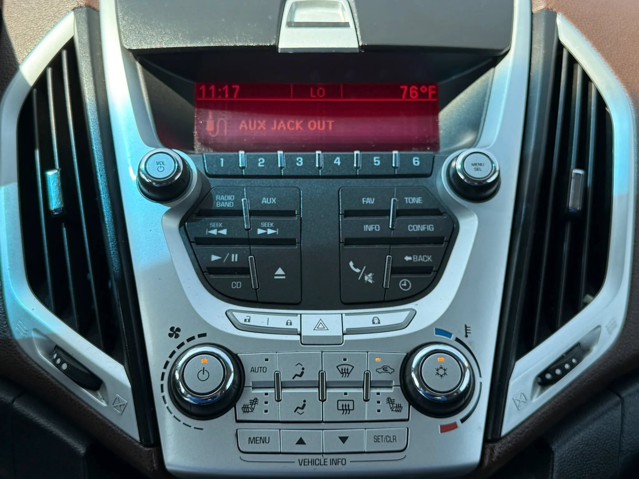 Used 2011 GMC Terrain SLT FWD image 26