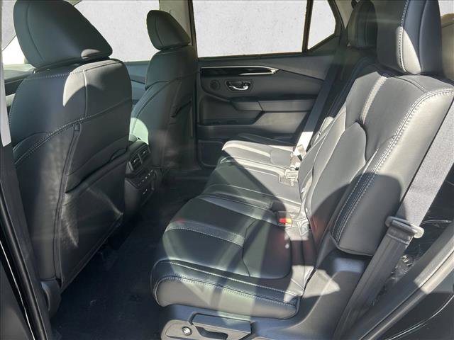 New 2025 Honda Pilot EX-L image 15