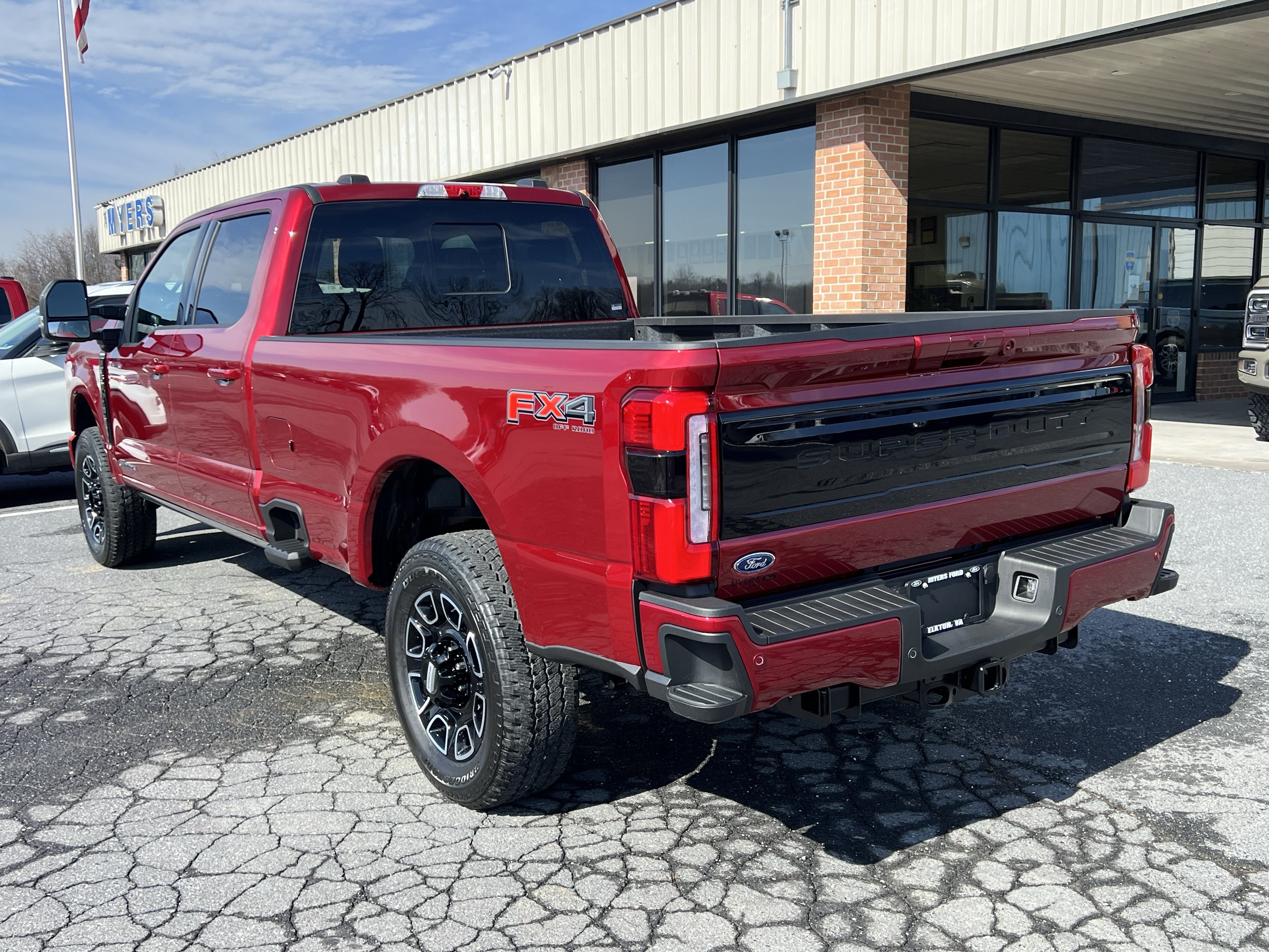 New 2026 Ford F350 Platinum w/ FX4 Off-Road Package AWD/4WD image 8