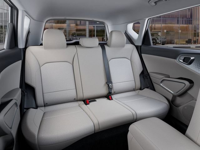 Certified 2025 Kia Soul LX w/ LX Technology Package FWD image 16