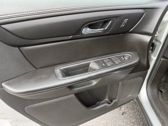Used 2014 Chevrolet Traverse LT image 14