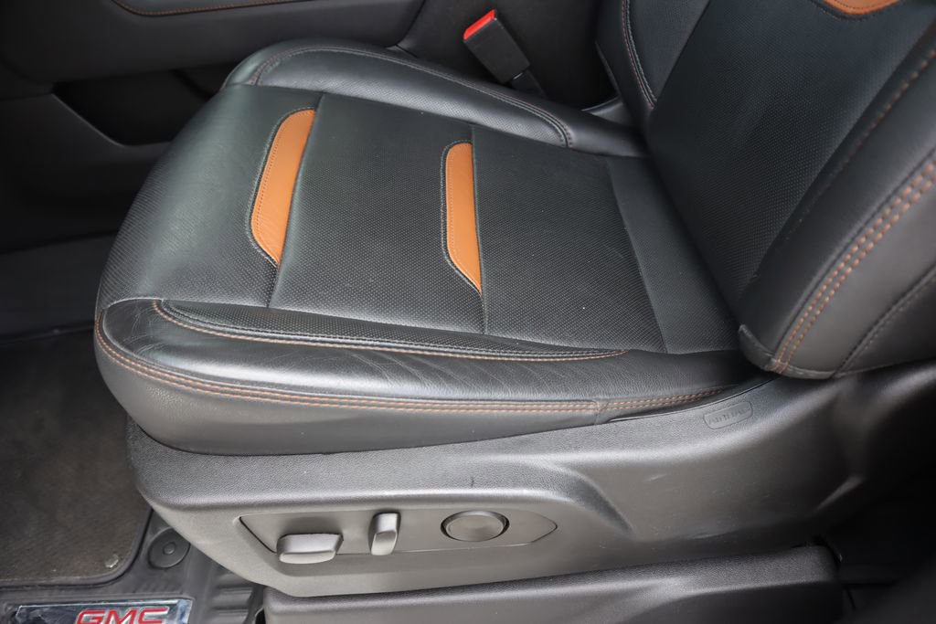 Used 2022 GMC Sierra 1500 AT4 w/ AT4 Premium Package image 13