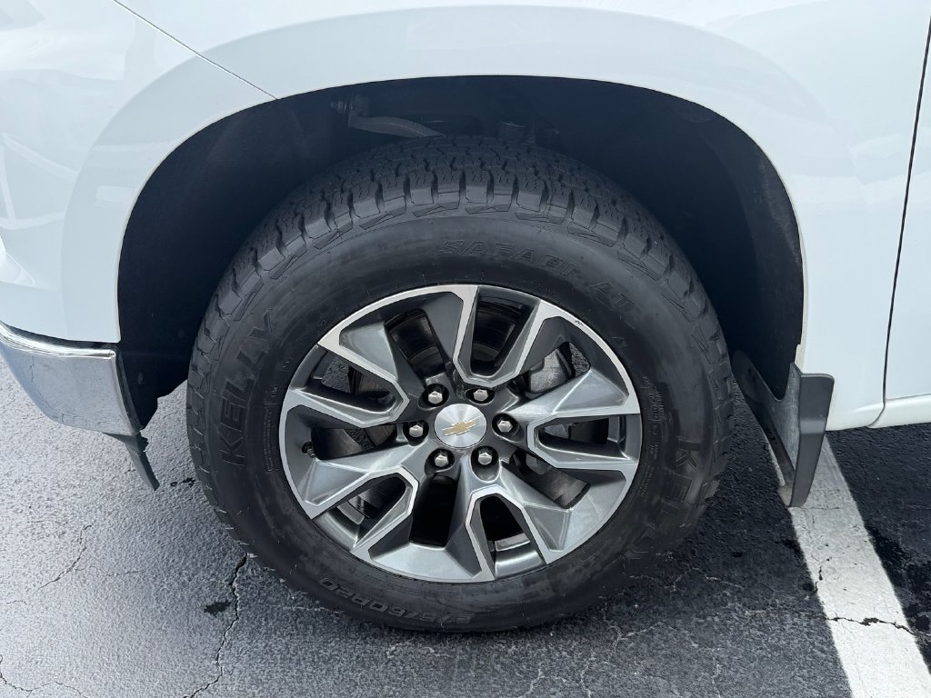 Certified 2023 Chevrolet Silverado 1500 LT AWD/4WD image 18