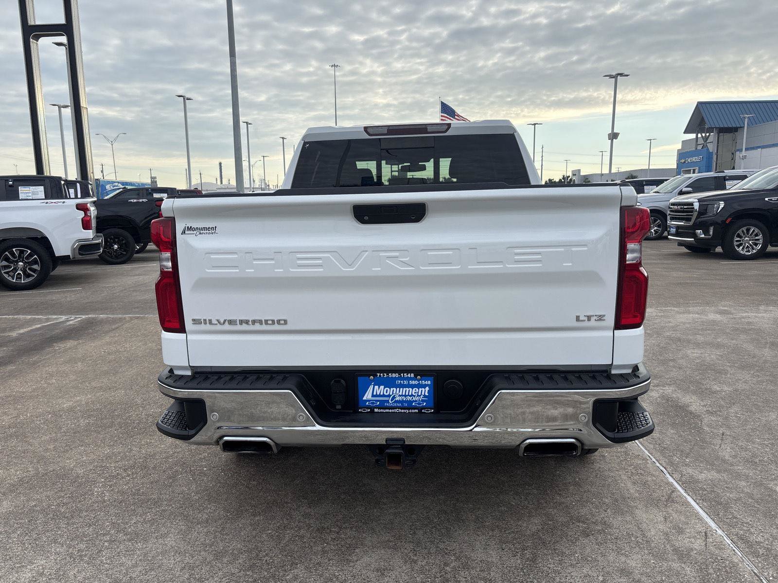 Used 2019 Chevrolet Silverado 1500 LTZ w/ LTZ Texas Edition AWD/4WD image 17