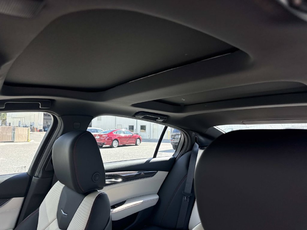 New 2026 Cadillac CT5 Sport w/ Technology Package RWD image 32