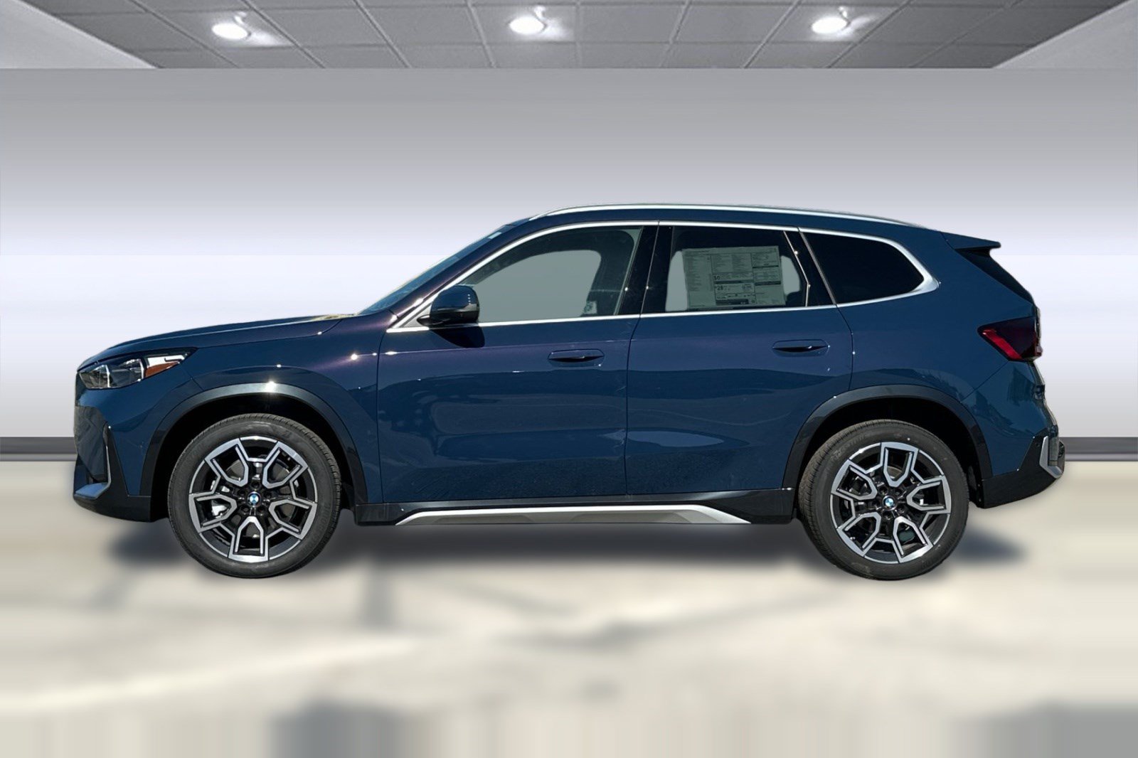 New 2026 BMW X1 xDrive28i w/ Technology Package AWD/4WD image 2