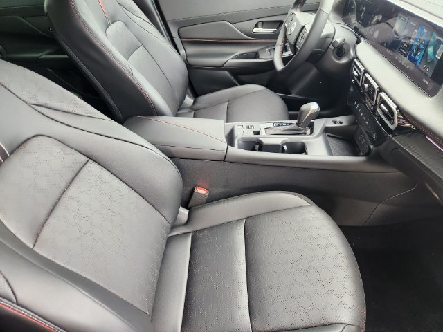 New 2026 Nissan Sentra SR w/ SR Premium Package FWD image 13