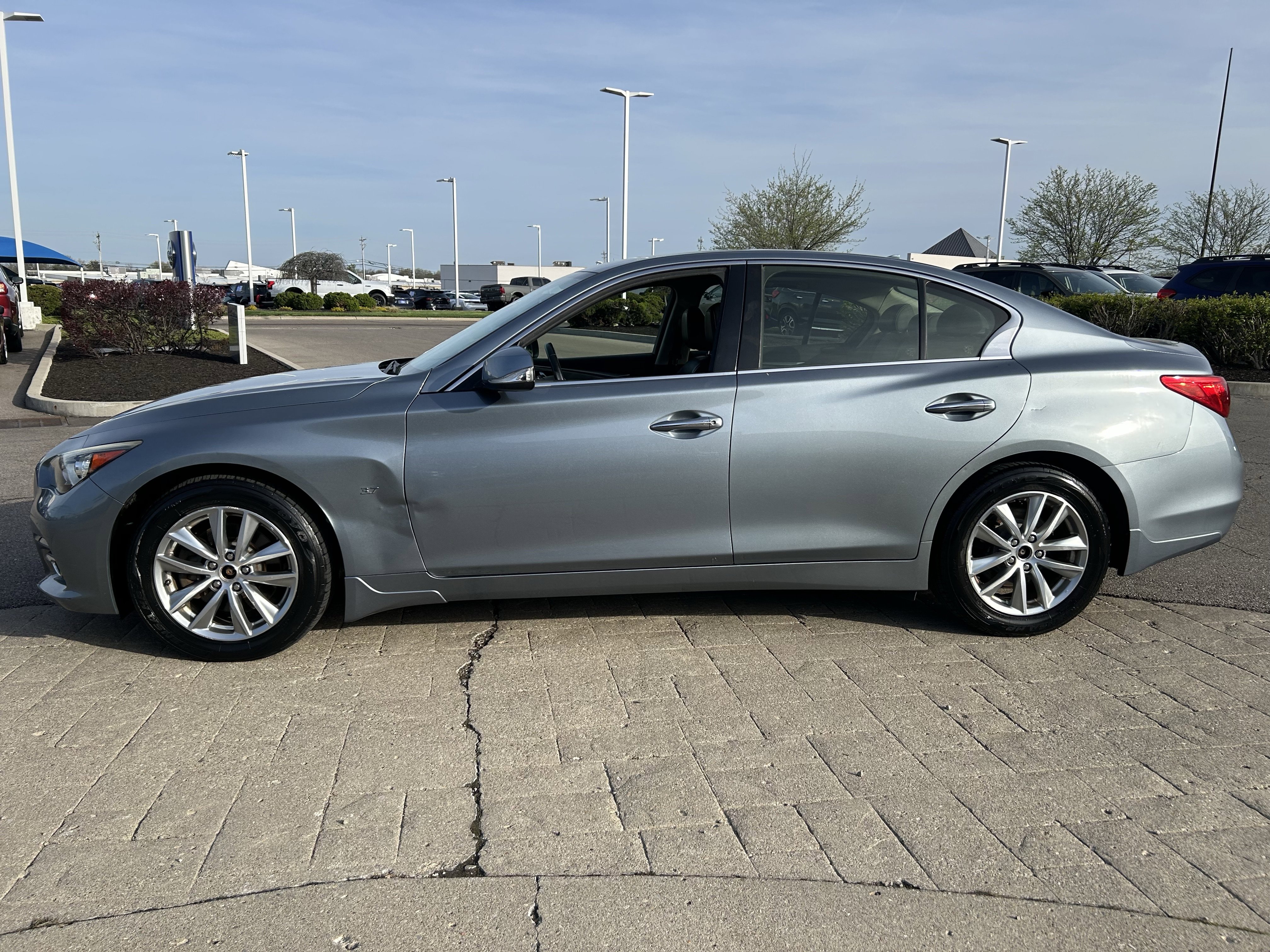Used 2014 INFINITI Q50 Premium w/ Navigation Package image 4