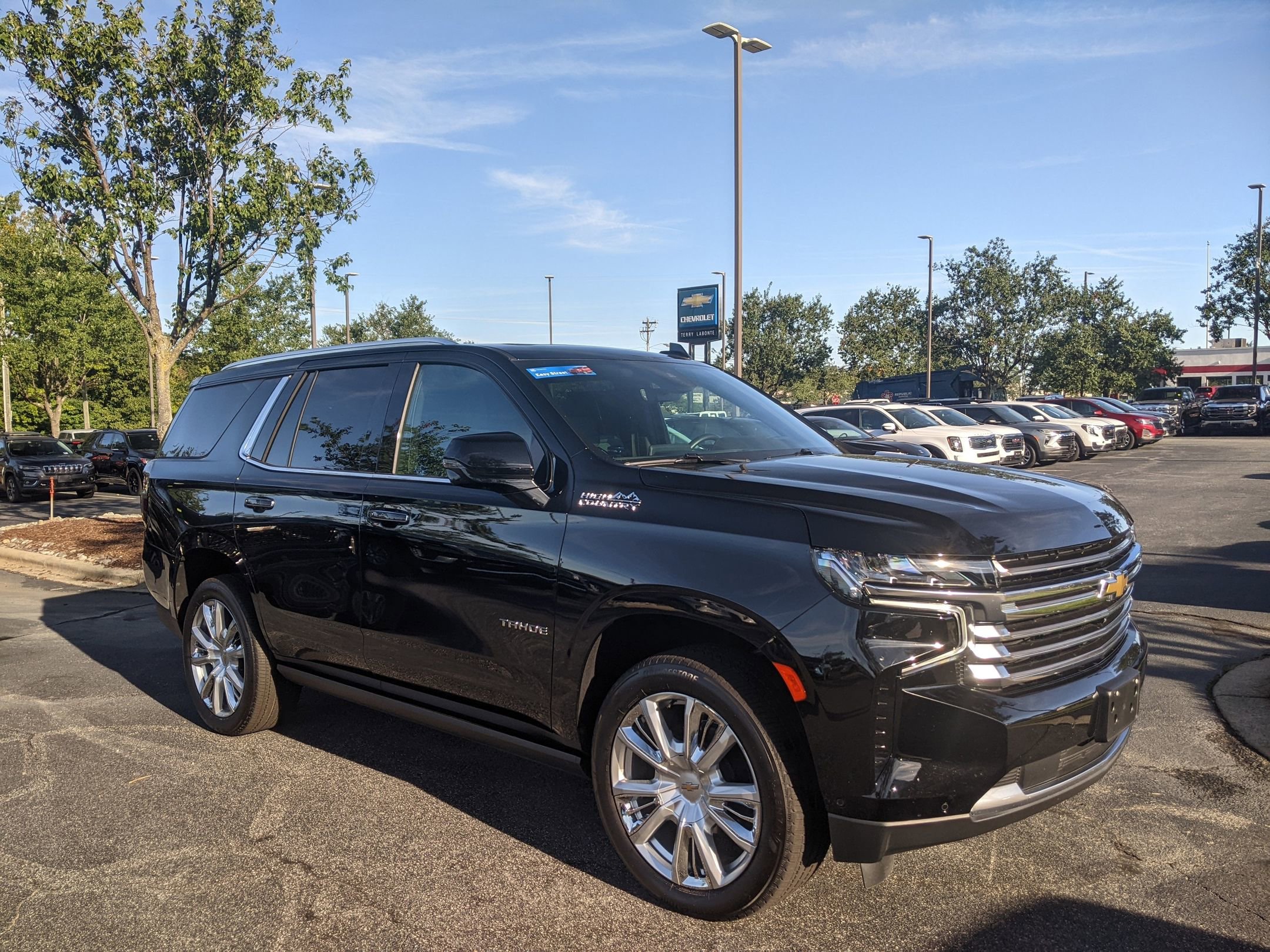 Certified 2024 Chevrolet Tahoe High Country w/ Advanced Technology Package image 2