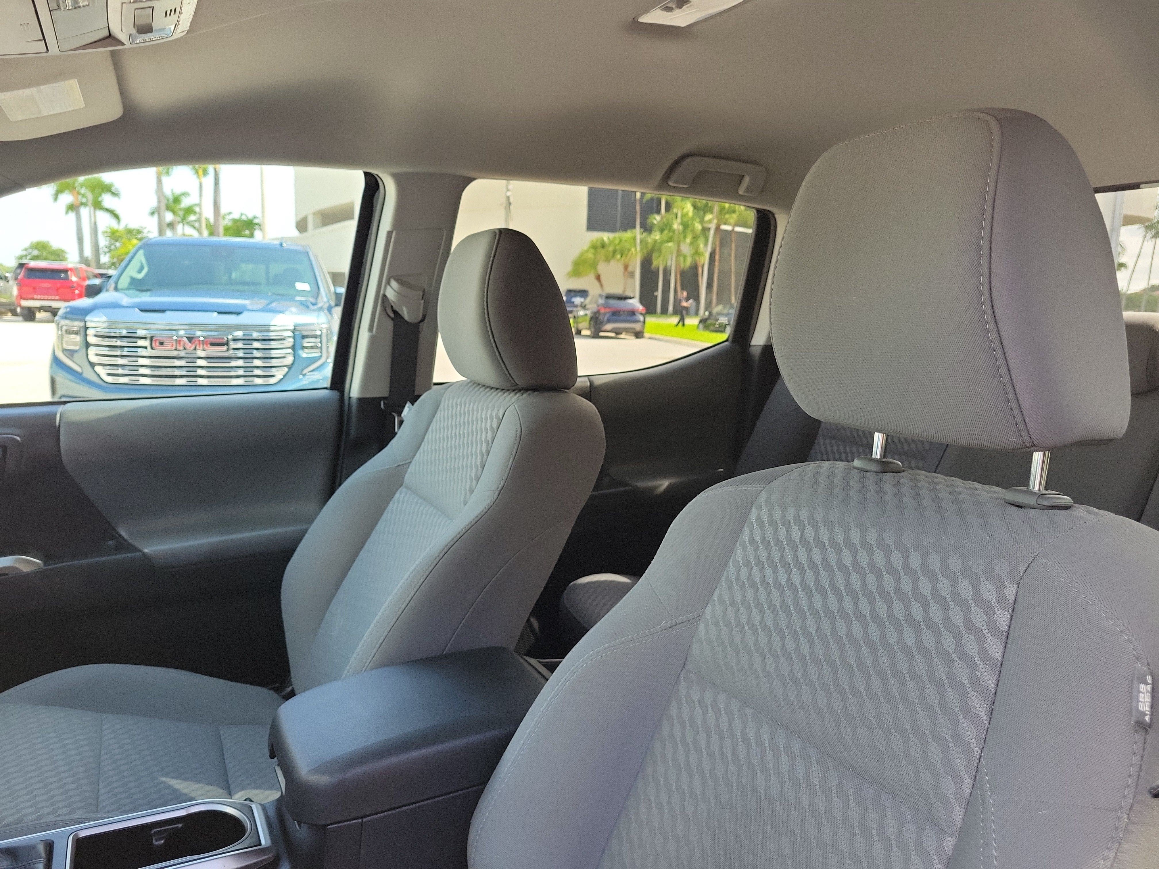 Used 2021 Toyota Tacoma SR5 RWD image 20