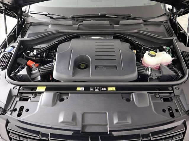 New 2025 Land Rover Range Rover SE image 30