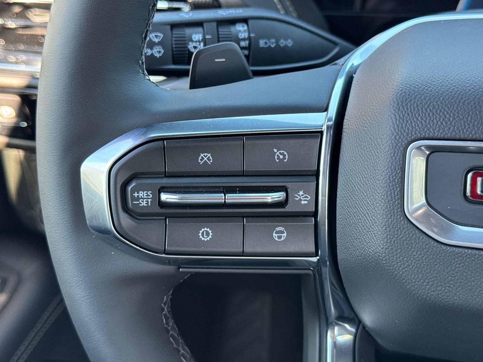 New 2026 GMC Yukon Elevation RWD image 28