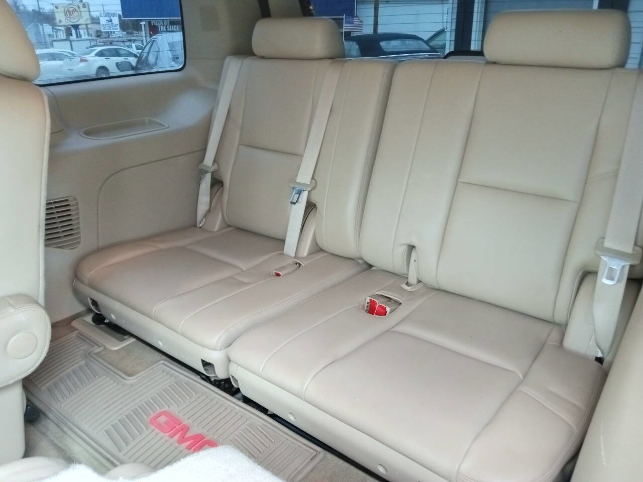 Used 2013 GMC Yukon Denali image 9