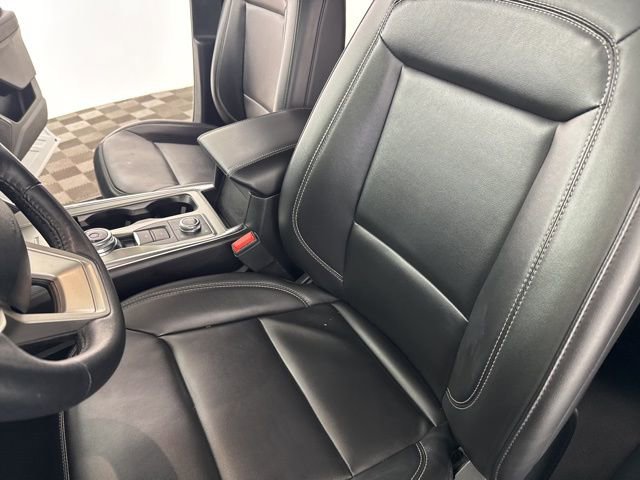 Used 2024 Ford Explorer XLT w/ Equipment Group 202A image 23